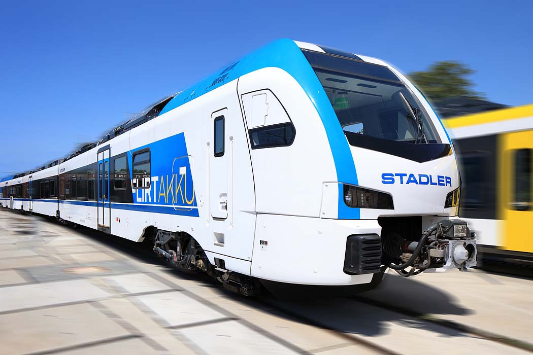 Stadler Bahn FLIRTAKKU in Velten.